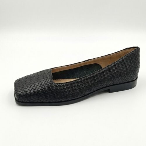 WOVEN LEATHER FLATS